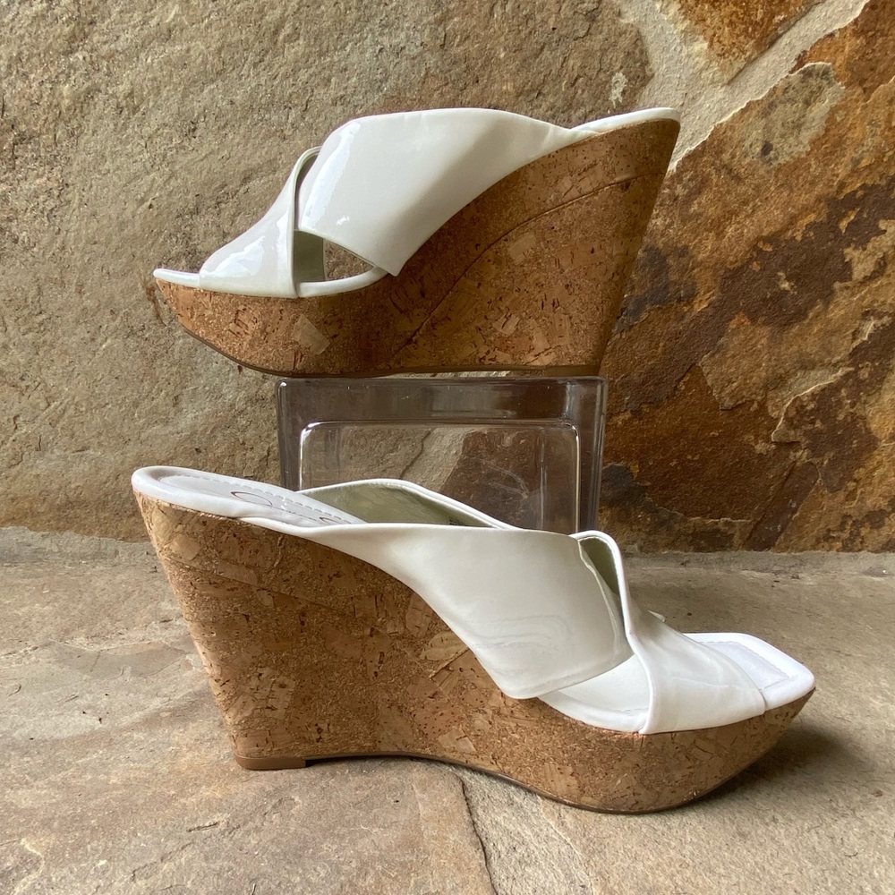 Women’s Jessica Simpson cork heel wedges - Picture 7 of 10